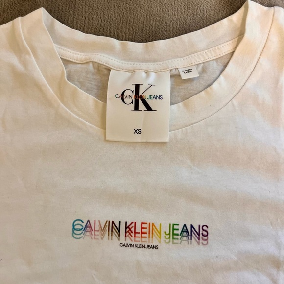 CALVIN KLEIN JEANS Crop top - Picture 2 of 2